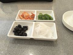 -豚妈妈汤饭·部队锅(南京东路店)