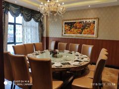 包厢-鼎尚鲜斑鱼莊(新天润店)