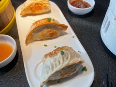 香煎锅贴-蝴蝶里·粤菜·点心(滨江龙湖店)