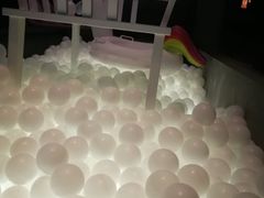 -范特西FANTASY量贩式KTV(民主广场店)