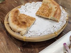 馕饼-清真·玛丽亚新疆菜主题餐厅(浙江中路店)