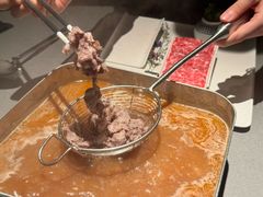 -左庭右院鲜牛肉火锅黑金店(陆家嘴中心店)