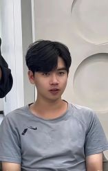 -一家只做男发烫染的店