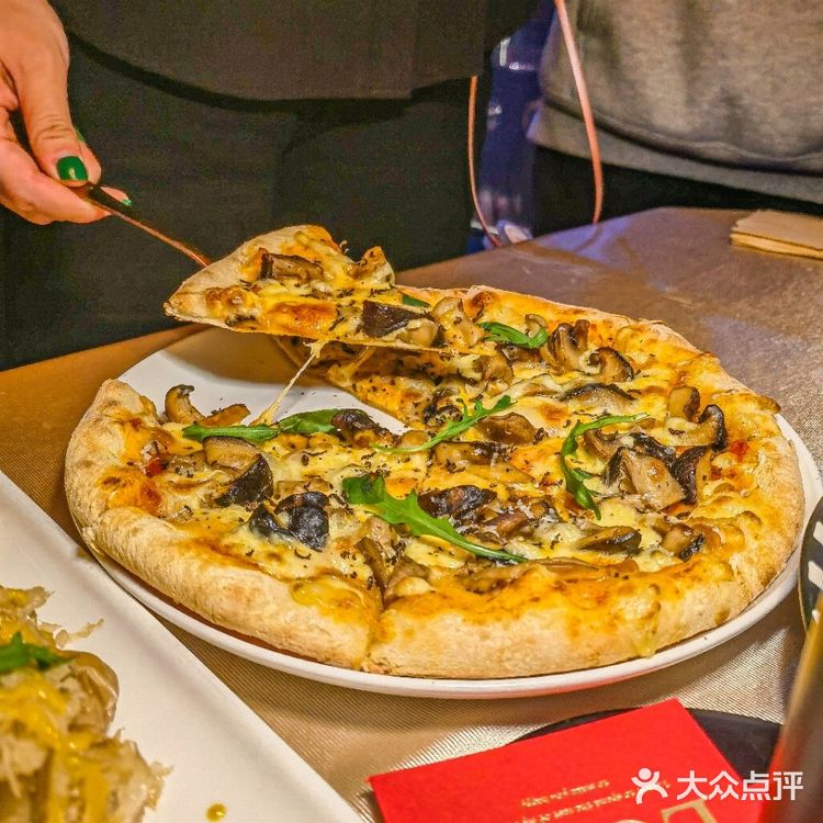 与城墙共进晚餐，如此夜色浪漫❤️