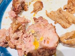 鸭蛋黄狮子头-梅飞酒家(名辉豪庭店)