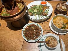 -一坐一忘云南菜(嘉里中心店)