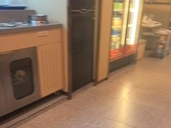 -七欣天香辣蟹火锅(闵行浦江欢乐颂店)