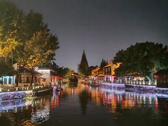 -月落乌啼餐馆