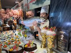 -雍容荟帝王蟹活龙虾展台自助(IFS黑金店)