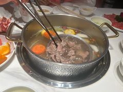 -犇鼎牛潮汕牛肉火锅(新辰里学清路店)