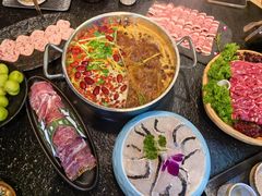 -鹿鸣山草本茶香火锅(园西路店)