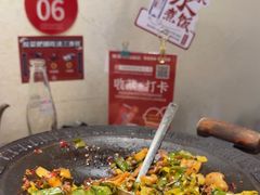 -聚鑫朋酸菜肥肠(文艺路口店)