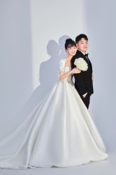 -雪中彩影婚纱摄影·微光艺术中心