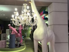 -文艺复兴百货(米兰大教堂广场店)