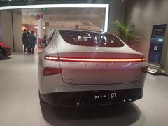 -小鹏汽车体验中心(苏州龙湖狮山天街店)