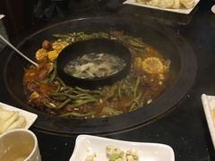 -粘豆包铁锅炖二部(温泉街店)