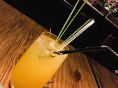 -Carbon莫卡哆·意大利复古集市餐厅(杭州大厦店)