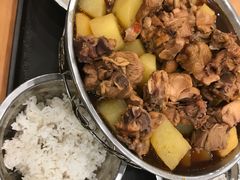 -华中科技大学东三学生食堂