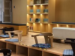 -漕河泾街道图书馆(漕河泾社区文化活动中心店)