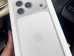 -Apple零售店(青岛万象城店)