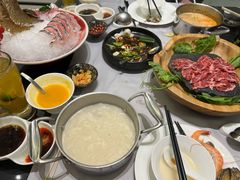 -红鼎豆捞·非遗鲍皇汤火锅(宝丰路店)