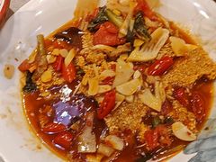 -有红鸡毛店·川菜(建设路店)