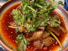 -川流不息·地道川菜·小龙虾(新松江路店)