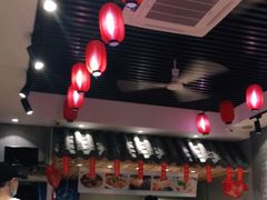 大堂-爆炸头阿姨小四川正宗川味小吃(无任何分店)
