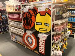 -名创优品(江南新地店)