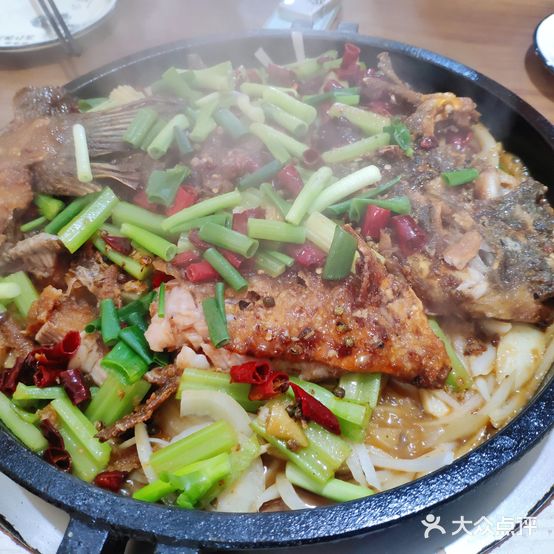 鱼香馆(跃华学校店)