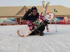 -十三陵雪世界滑雪场