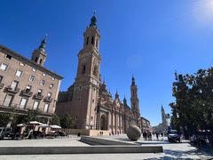 -皮拉尔圣母圣殿主教座堂