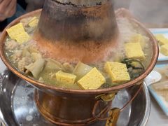 -一口猪海鲜浑锅·东北家常菜
