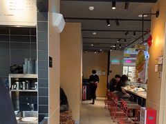 -麦当劳(中二横路店)