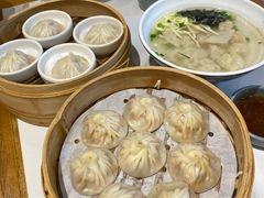 -馋三尺蟹粉小笼(人民广场店)