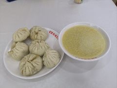 -陈寔包子王·卤煮小肠·京味小吃(龙潭店)