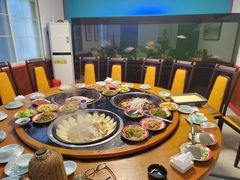 -边江铁锅炖鱼(振八街店)