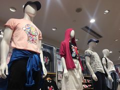 -优衣库(深圳万象天地旗舰店)