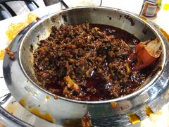 -凤凰路何眼镜香辣蟹(花果园店)