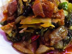 酸菜炒五花-东家小院金汤酸菜鱼(南阳路店)