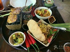 -DiAtas by Art Cafe Bumbu Bali