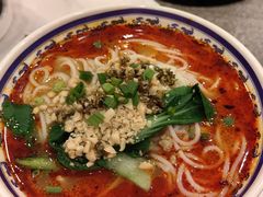 -鑫巴蜀小镇 · 水煮鱼专研店(玉桥店)