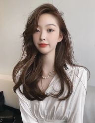 -变画·发型STUDIO