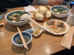 -金莹丸子汤清真(朝外SOHO店)
