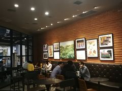 -星巴克(上海虹桥新天地二店)