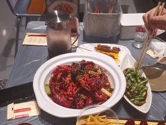 -肥肥虾庄·金牌油焖大虾(杨园滨江时代walk店)