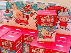 -泡泡玛特POPMART(蓝色港湾店)