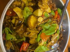 -老滇山寨•云南特色菜•地方菜•民族风情歌舞表演(金碧店)