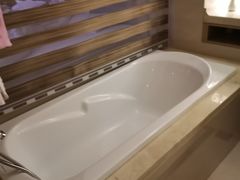 -兴芮温泉度假区