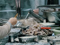 -张家羊肉汤粉小吃店